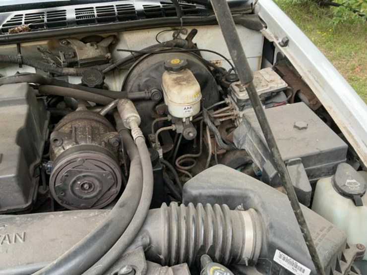 #143-•-2002-chevy-s10-truck-image-10