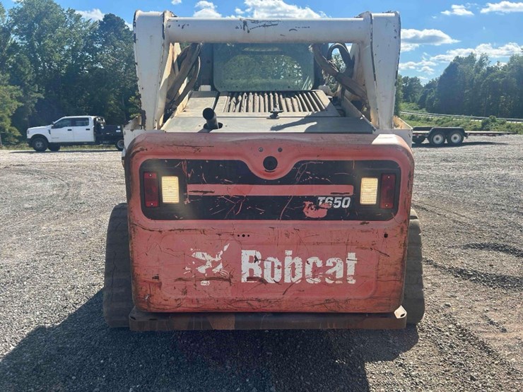 2012-bobcat-t650-image-3
