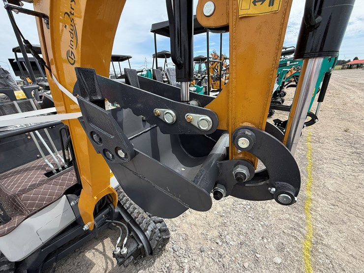 #220-•-#26489-•-unused-cfg-xz20r-mini-excavator-xz20r202507070018-image-16
