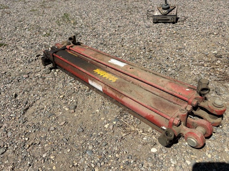 (2)-3”x24”-hyd-cyls-image-3