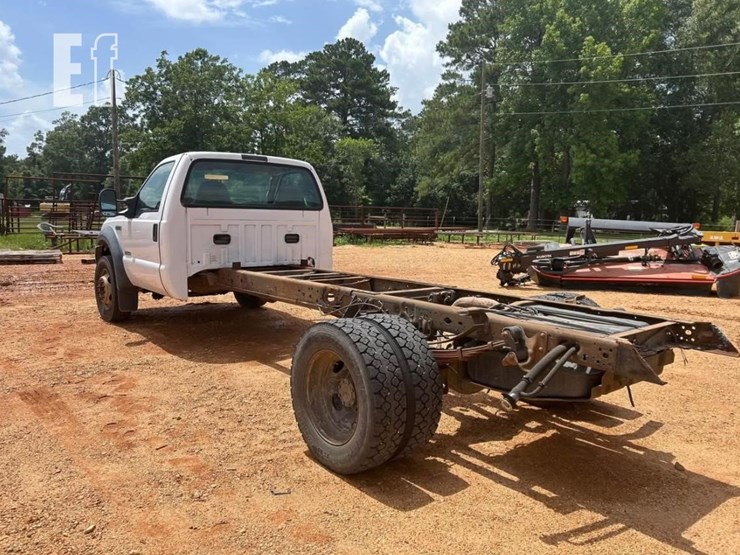 2006-ford-f550-image-5