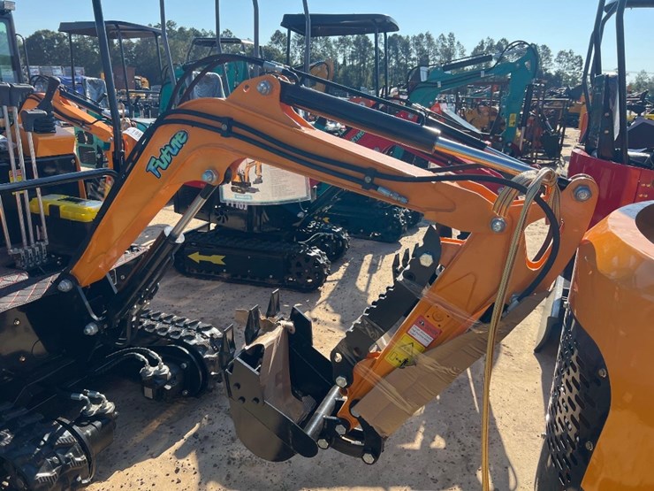 unused-future-ft15j-excavator-image-12