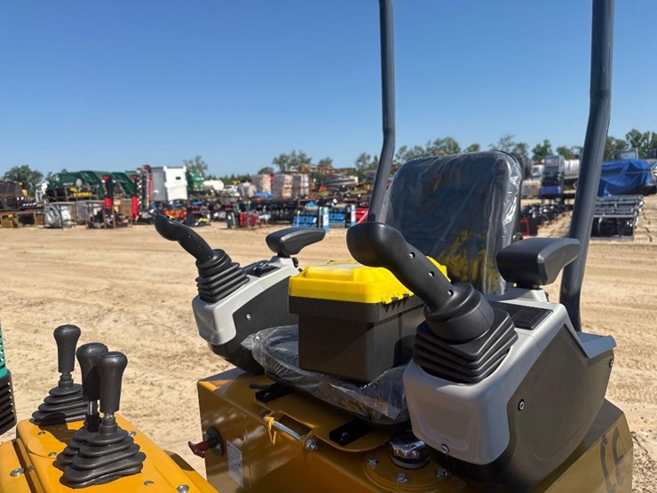 unused-cfg-mx12rx-excavator-image-12