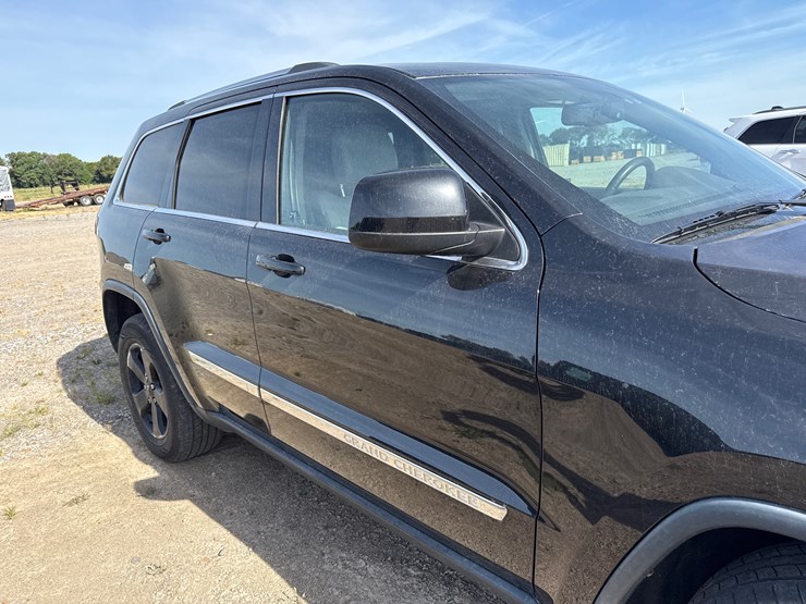 2013-jeep-grand-cherokee-image-15