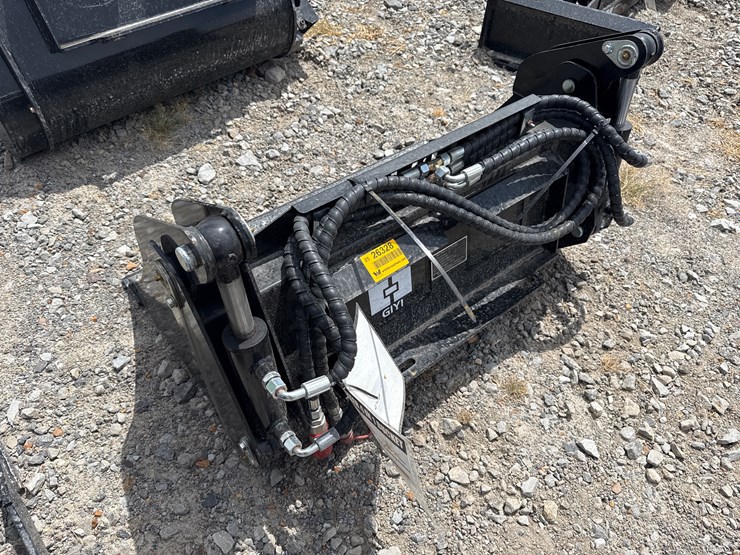 #230-•-#26328-•-unused-giyi-39"-mini-skid-steer-bucket-fxkhd392507232-image-4