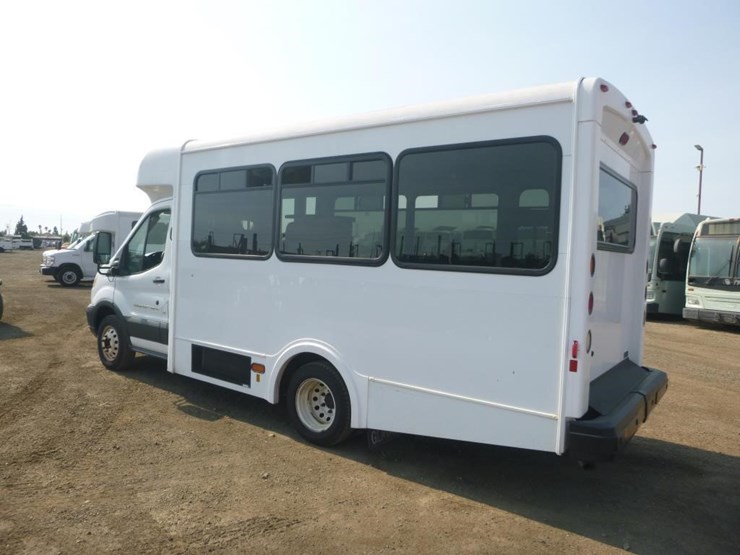 2018-ford-e350-image-5