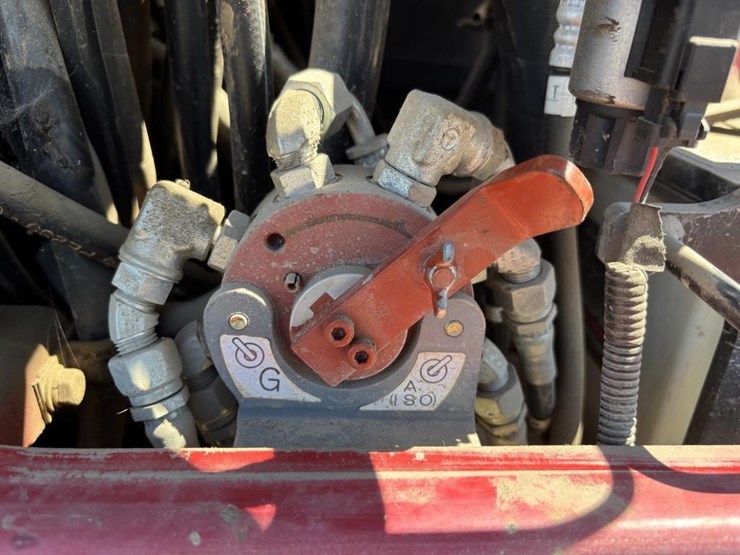 2016-takeuchi-tb230-image-43