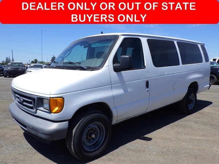 2007-ford-econoline-350-image-1