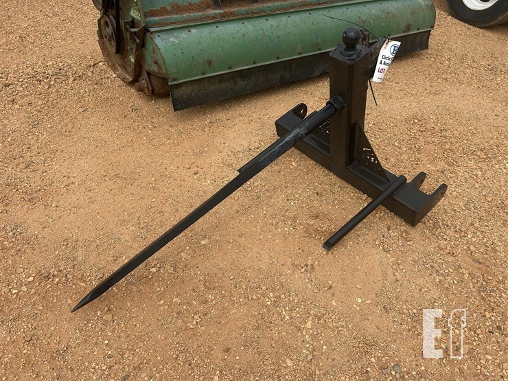 magnum-usa-hay-spear-image-2