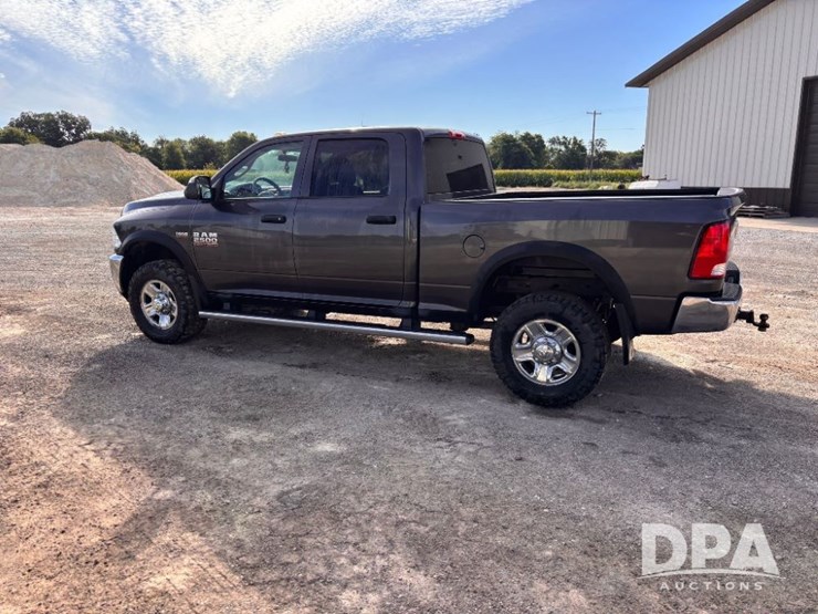 2018-dodge-ram-2500-image-11