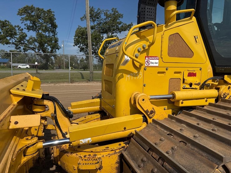 2019-komatsu-d51px-24-image-19
