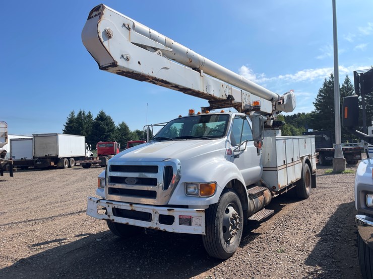 2008-ford-f750-image-1
