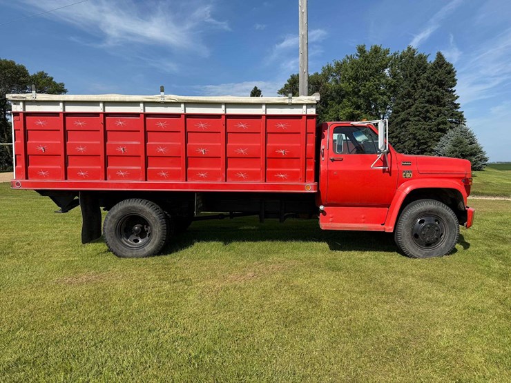1976-c60-grain-truck,-single-axel,-15’-steel-box,-wood-floor,-roll-tarp,-v8-350-motor,-4-speed-2-spe-image-2