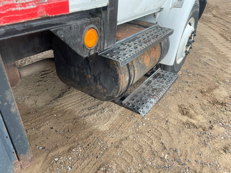 2007-international-durastar-4300-image-22