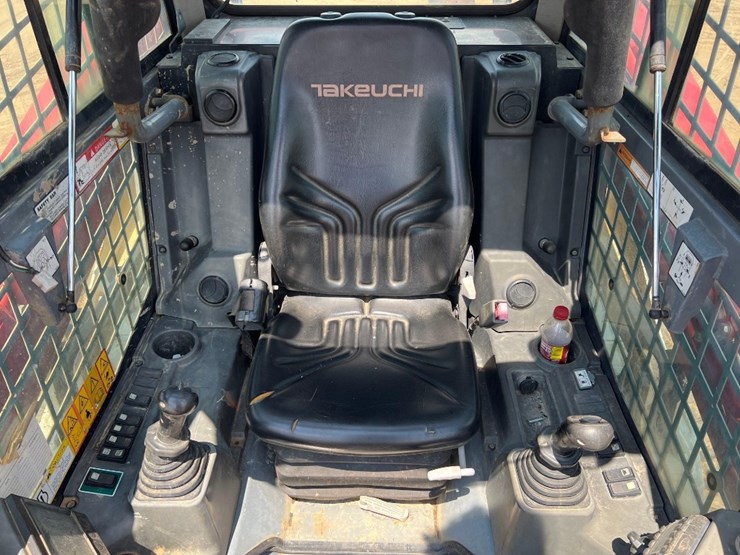 2018-takeuchi-tl12v2-image-26