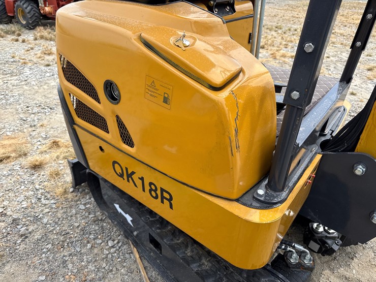 #220-•-#26493-•-unused-cfg-qk18r-mini-excavator-image-15