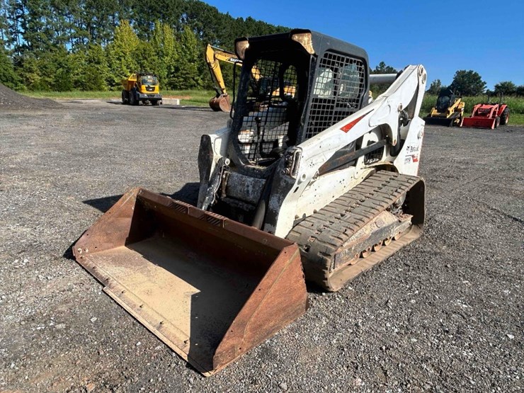 2020-bobcat-t770-image-8