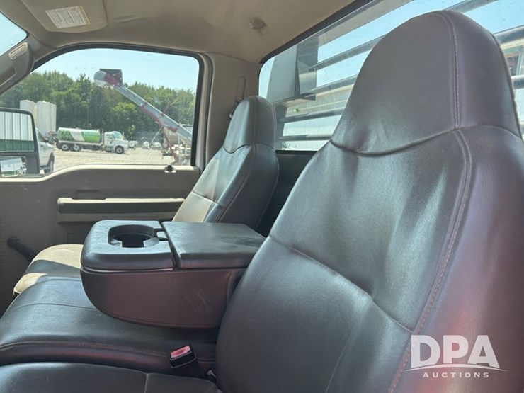 2010-ford-f350-xl-image-20