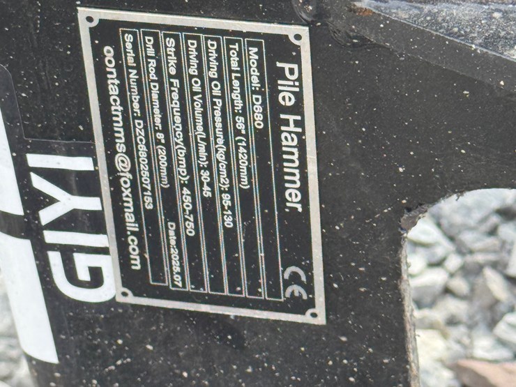 #2000-•-#26322-•-unused-giyi-skid-steer-post-driver-dzc6802507153-image-12