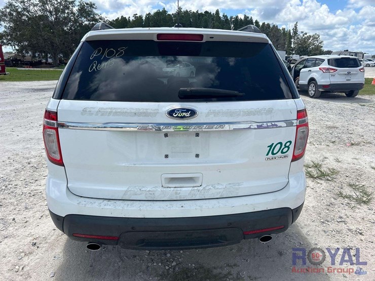 2014-ford-explorer-image-29