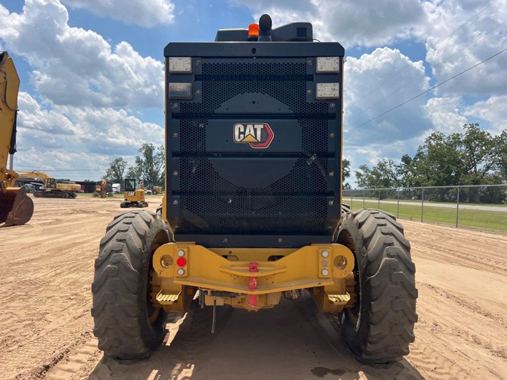 2020-caterpillar-120-image-3