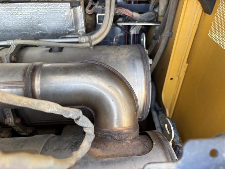 2019-deere-333g-image-38
