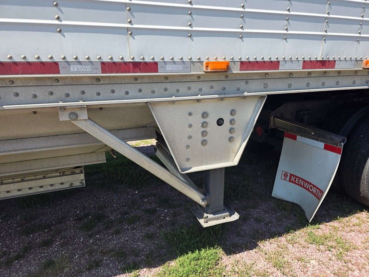 2013-wilson-50'-hopper-bottom-trailer,-84"-wide-with-102"-sides,-commodity-tubes,-ddl-triple,-electr-image-48