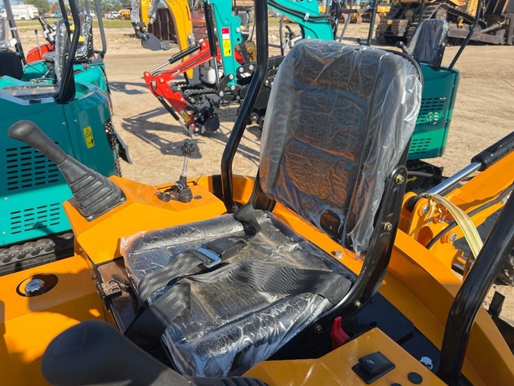 unused-future-ft15j-excavator-image-16