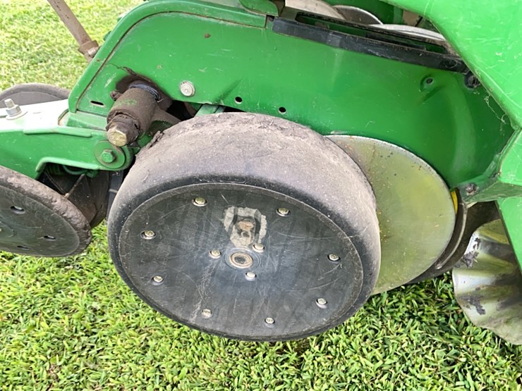 john-deere-1750-image-31