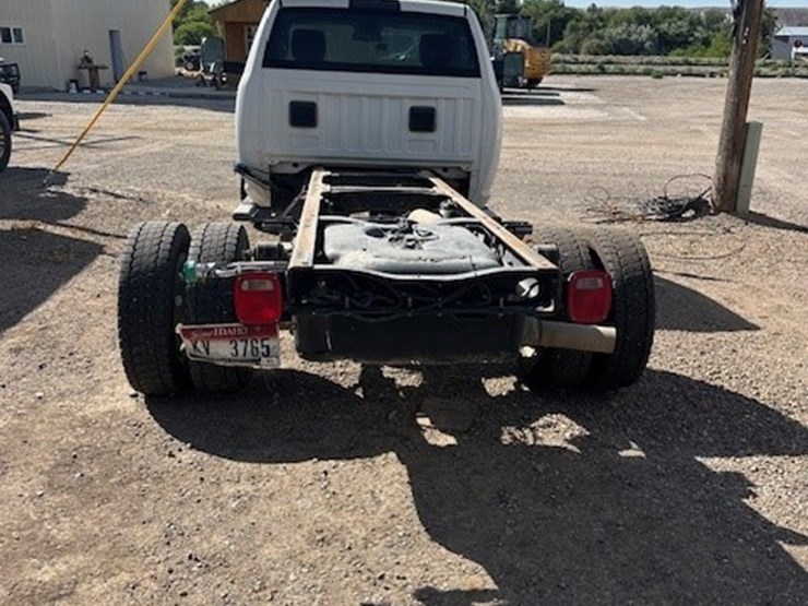 2016-dodge-ram-5500-image-4