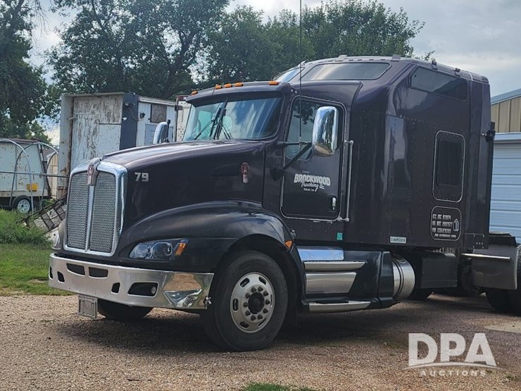 2008-kenworth-t660-image-1