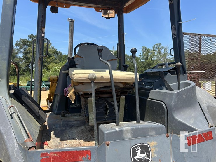 2006-deere-310g-image-13