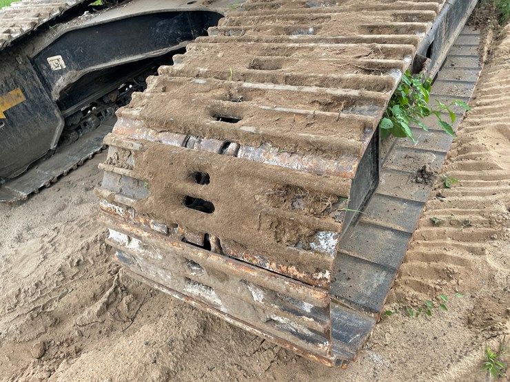 deere-160d-lc-image-28