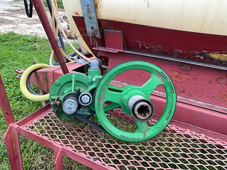 field-sprayer-image-10