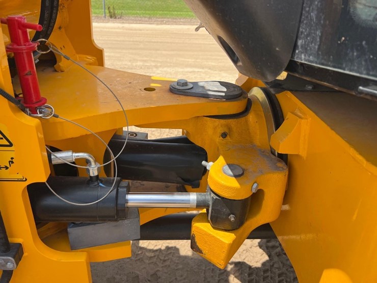 jcb-409-image-13