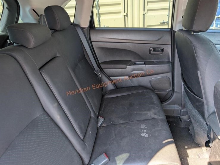 2014-mitsubishi-outlander-image-41