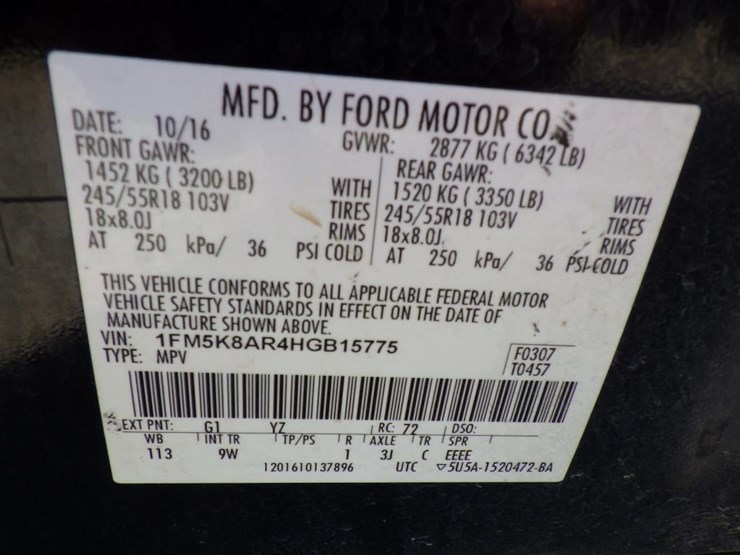 2017-ford-explorer-image-16