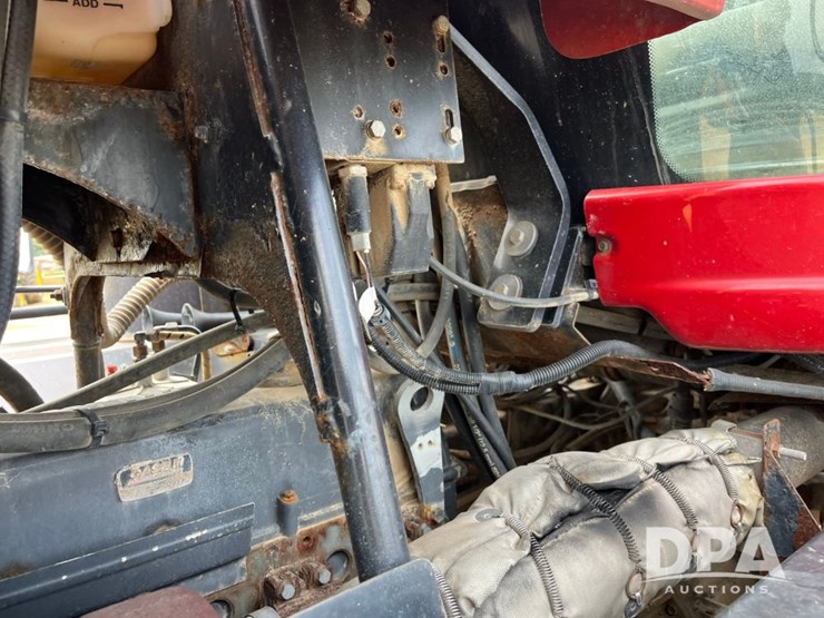 2015-case-ih-titan-4530-image-35