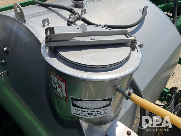 2014-john-deere-r4038-image-73
