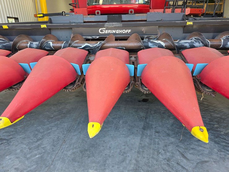 2001-geringhoff-rota-disc-8-row-30”-chopping-corn-head,-red-poly-snouts,-headsite,-flagship-hookup,-image-9