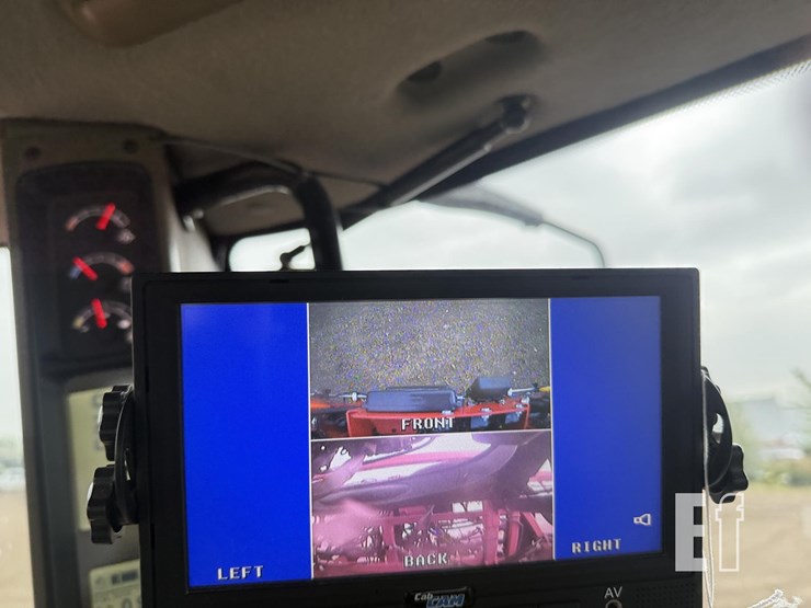2020-case-ih-patriot-4440-image-96