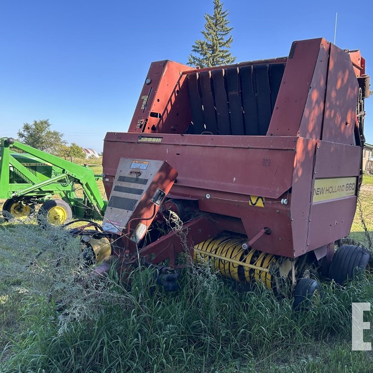 NEW HOLLAND 660