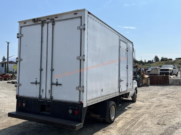 2012-ford-e450-image-5