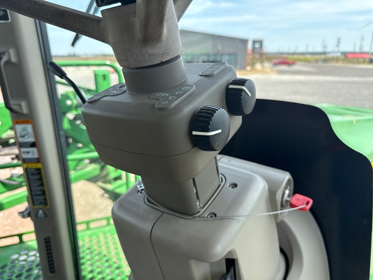 2018-john-deere-r4038-image-49