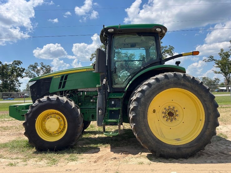 john-deere-7210r-image-1