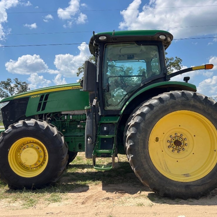 JOHN DEERE 7210R
