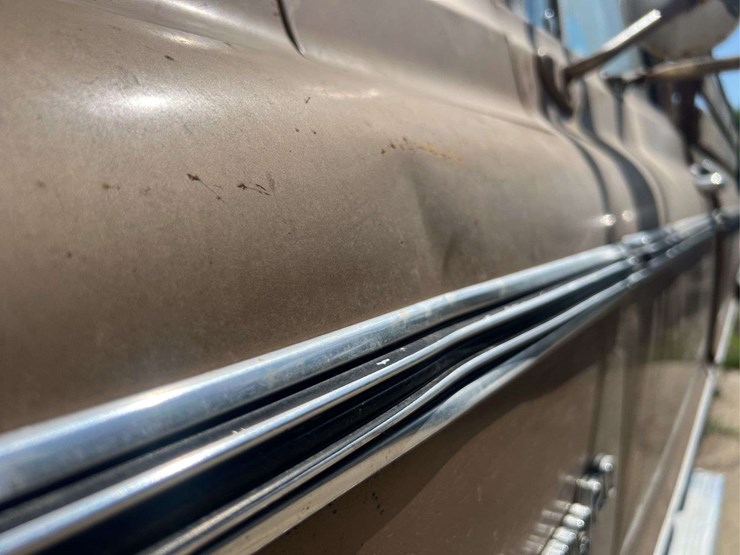 1969-chevy-c20-custom-camper-image-30