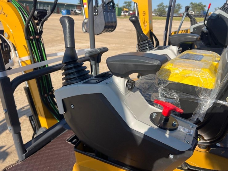 unused-cfg-industrial-qk18r-excavator-image-15
