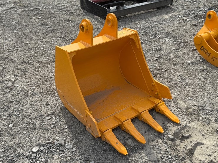 caterpillar-305-image-2