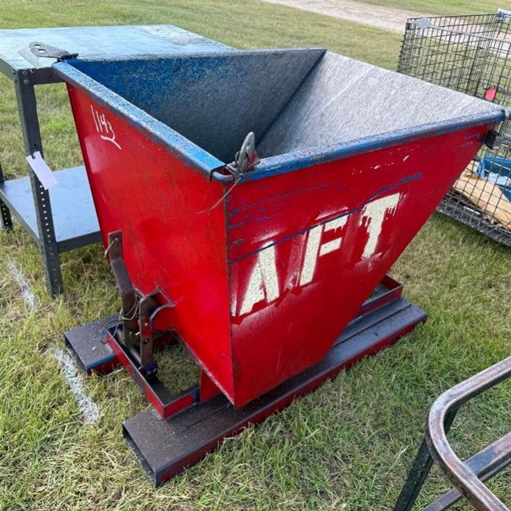 SELF DUMPING HOPPER